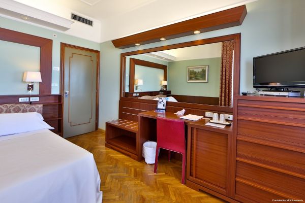 Hotel Abner's (Riccione)